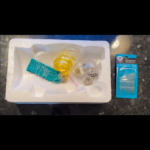 Lil' Sew & Sew Sewing Machine - Picture 7 of 7